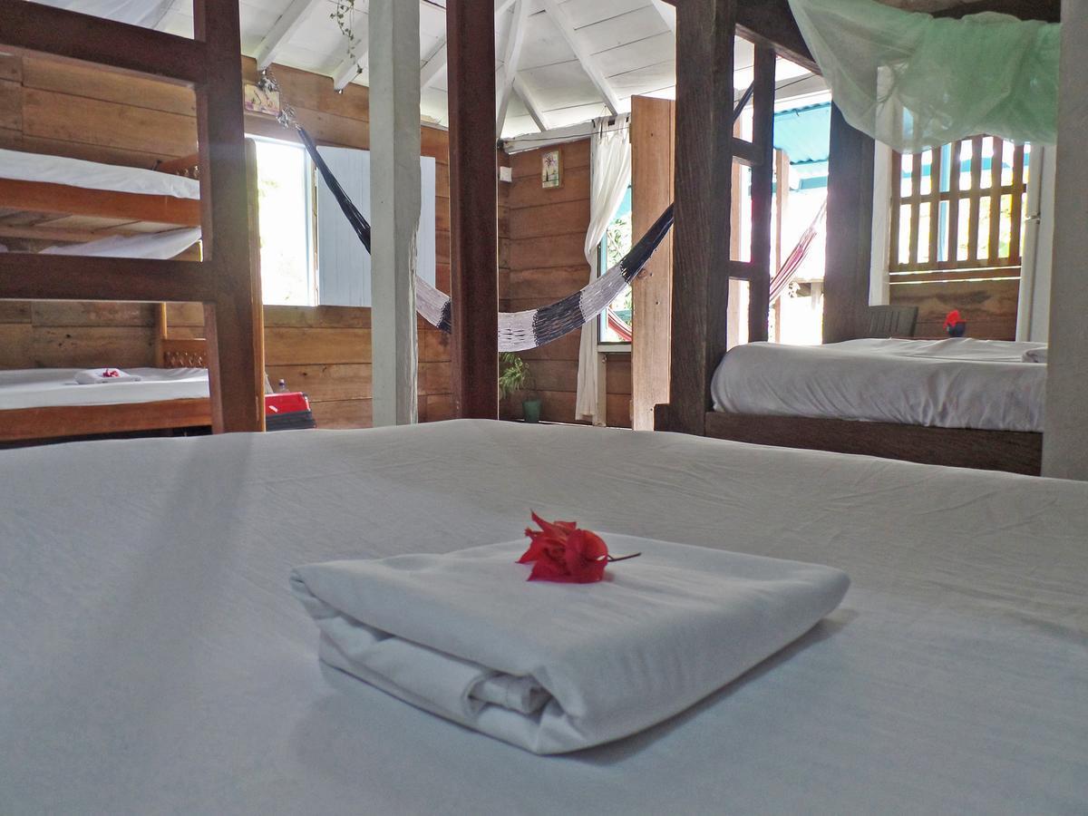Hospedaje Pirata Express Capurgana Ngoại thất bức ảnh